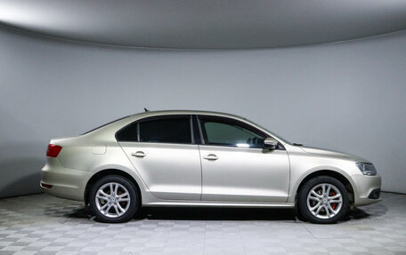 Volkswagen Jetta VI, 2013 год, 1 000 000 рублей, 4 фотография