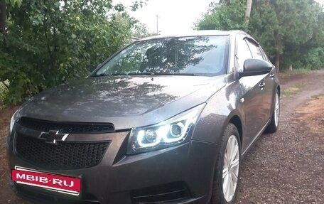 Chevrolet Cruze II, 2012 год, 600 000 рублей, 2 фотография