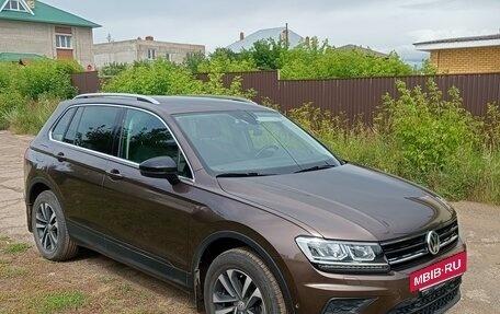 Volkswagen Tiguan II, 2019 год, 2 950 000 рублей, 2 фотография