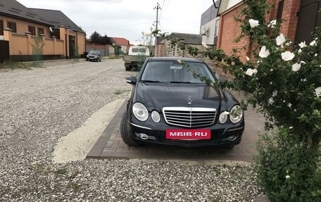 Mercedes-Benz E-Класс, 2002 год, 600 000 рублей, 2 фотография