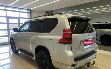 Toyota Land Cruiser Prado 150 рестайлинг 2, 2011 год, 2 350 000 рублей, 4 фотография