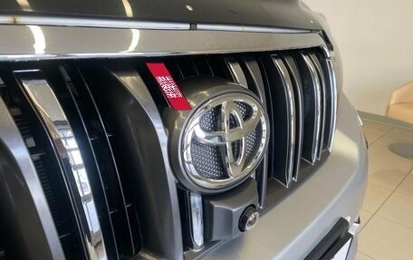 Toyota Land Cruiser Prado 150 рестайлинг 2, 2011 год, 2 350 000 рублей, 13 фотография