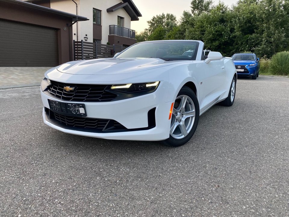 Chevrolet Camaro VI рестайлинг, 2021 год, 1 200 000 рублей, 2 фотография