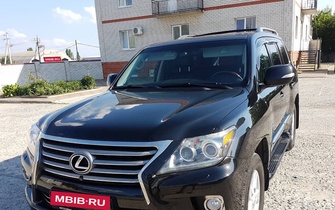 Lexus LX III рестайлинг, 2013 год, 1 800 000 рублей, 1 фотография