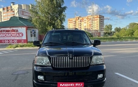 Lincoln Navigator, 2003 год, 1 150 000 рублей, 9 фотография