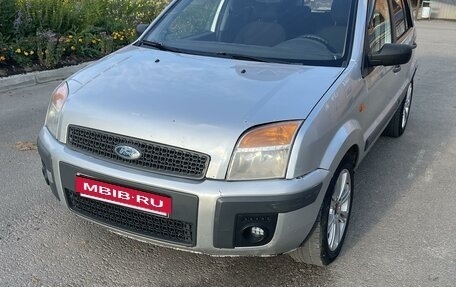 Ford Fusion I, 2006 год, 500 000 рублей, 2 фотография