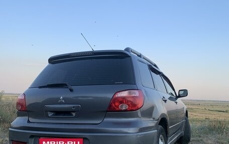 Mitsubishi Outlander III рестайлинг 3, 2008 год, 715 000 рублей, 4 фотография