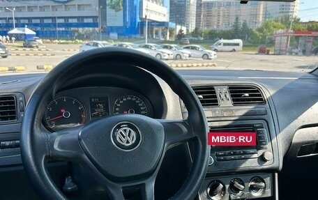 Volkswagen Polo VI (EU Market), 2018 год, 700 000 рублей, 4 фотография