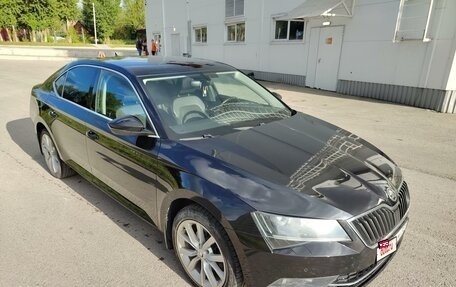 Skoda Superb III рестайлинг, 2016 год, 2 350 000 рублей, 4 фотография