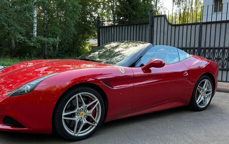 Ferrari California I рестайлинг, 2014 год, 2 фотография