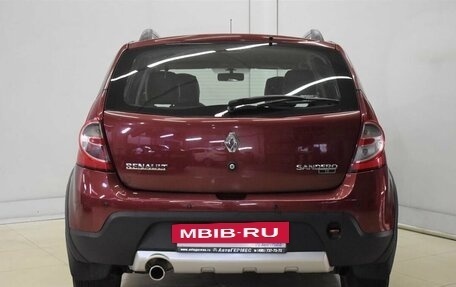 Renault Sandero I, 2013 год, 845 000 рублей, 3 фотография