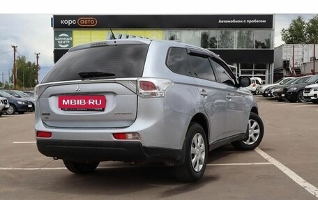 Mitsubishi Outlander III рестайлинг 3, 2013 год, 1 588 000 рублей, 3 фотография