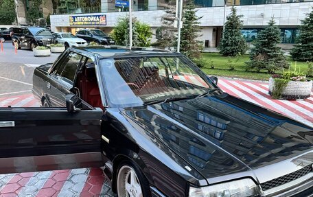 Nissan Skyline, 1988 год, 3 фотография