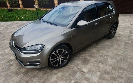 Volkswagen Golf VII, 2015 год, 1 530 000 рублей, 1 фотография