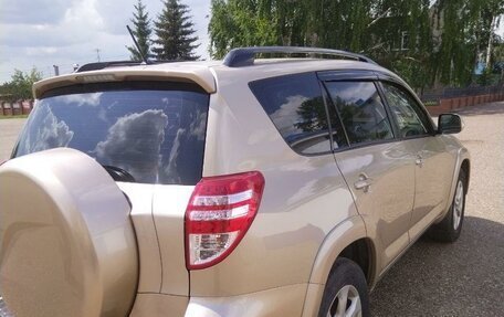 Toyota RAV4, 2010 год, 7 фотография