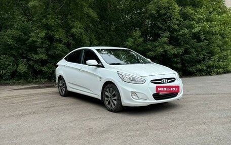 Hyundai Solaris II рестайлинг, 2013 год, 950 000 рублей, 5 фотография