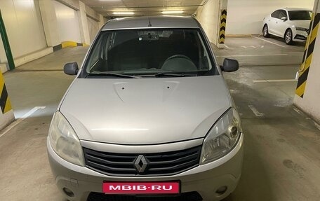 Renault Sandero I, 2013 год, 558 000 рублей, 1 фотография