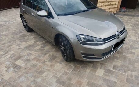 Volkswagen Golf VII, 2015 год, 1 530 000 рублей, 2 фотография