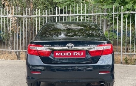 Toyota Camry, 2014 год, 2 300 000 рублей, 13 фотография