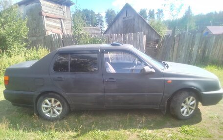 Volkswagen Vento, 1992 год, 120 000 рублей, 5 фотография