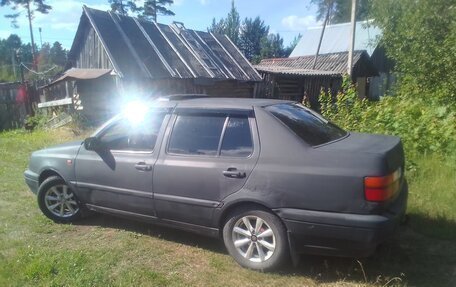 Volkswagen Vento, 1992 год, 120 000 рублей, 7 фотография