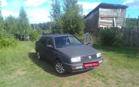 Volkswagen Vento, 1992 год, 120 000 рублей, 4 фотография