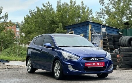 Hyundai Solaris II рестайлинг, 2013 год, 765 000 рублей, 3 фотография