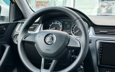 Skoda Rapid I, 2018 год, 995 000 рублей, 13 фотография