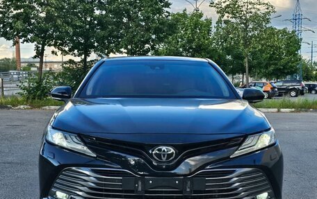 Toyota Camry, 2018 год, 3 500 000 рублей, 2 фотография