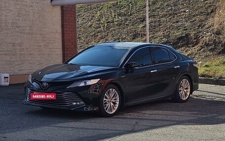 Toyota Camry, 2018 год, 3 500 000 рублей, 8 фотография