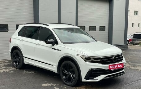 Volkswagen Tiguan II, 2021 год, 4 400 000 рублей, 3 фотография