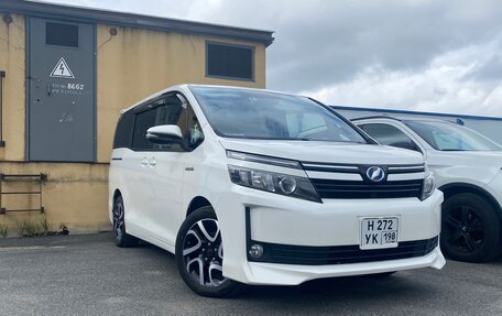 Toyota Voxy III, 2015 год, 17 фотография