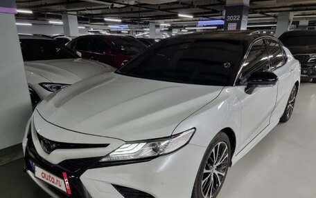 Toyota Camry, 2020 год, 3 150 000 рублей, 2 фотография