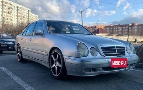 Mercedes-Benz E-Класс, 2000 год, 630 000 рублей, 2 фотография