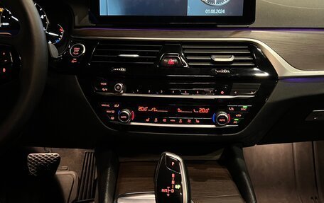 BMW 5 серия, 2019 год, 24 фотография