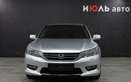 Honda Accord IX рестайлинг, 2013 год, 1 950 000 рублей, 2 фотография