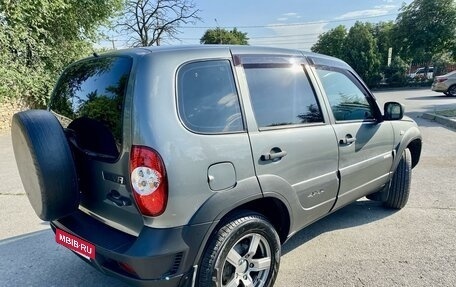 Chevrolet Niva I рестайлинг, 2018 год, 920 000 рублей, 5 фотография