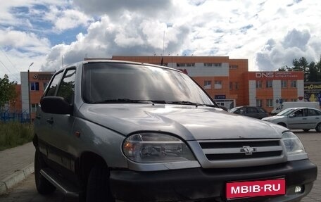 Chevrolet Niva I рестайлинг, 2004 год, 1 фотография