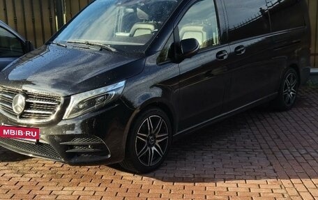 Mercedes-Benz V-Класс, 2018 год, 5 999 999 рублей, 3 фотография