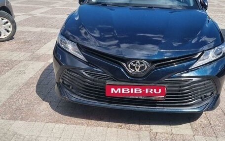 Toyota Camry, 2018 год, 2 900 000 рублей, 3 фотография