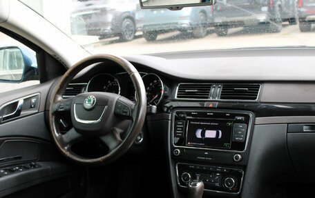 Skoda Superb III рестайлинг, 2013 год, 1 027 000 рублей, 11 фотография