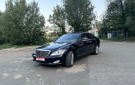 Mercedes-Benz S-Класс, 2008 год, 1 350 000 рублей, 1 фотография