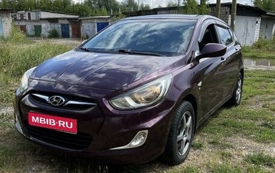 Hyundai Solaris II рестайлинг, 2012 год, 1 фотография