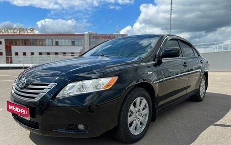 Toyota Camry, 2007 год, 1 300 000 рублей, 1 фотография