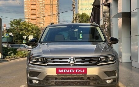 Volkswagen Tiguan II, 2020 год, 2 620 000 рублей, 7 фотография