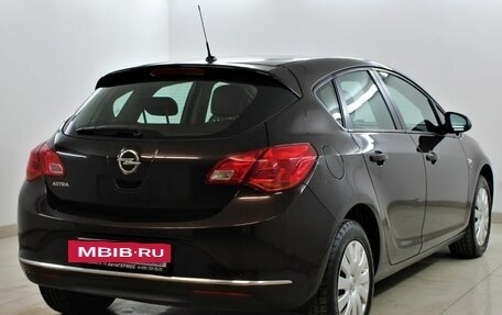 Opel Astra J, 2013 год, 910 000 рублей, 4 фотография