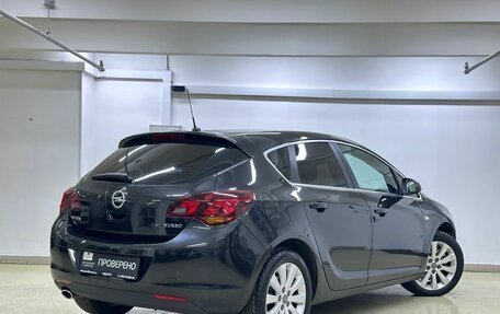 Opel Astra J, 2011 год, 4 фотография