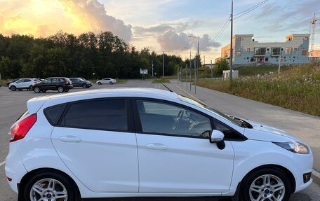 Ford Fiesta, 2015 год, 850 000 рублей, 2 фотография