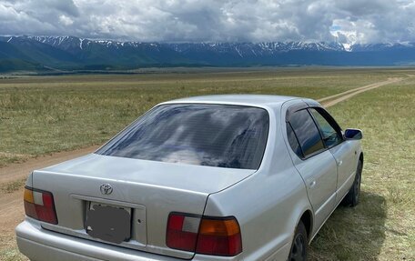 Toyota Camry V40, 1996 год, 330 000 рублей, 3 фотография