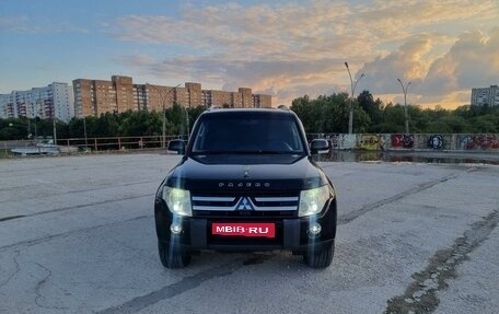 Mitsubishi Pajero IV, 2007 год, 1 550 000 рублей, 2 фотография